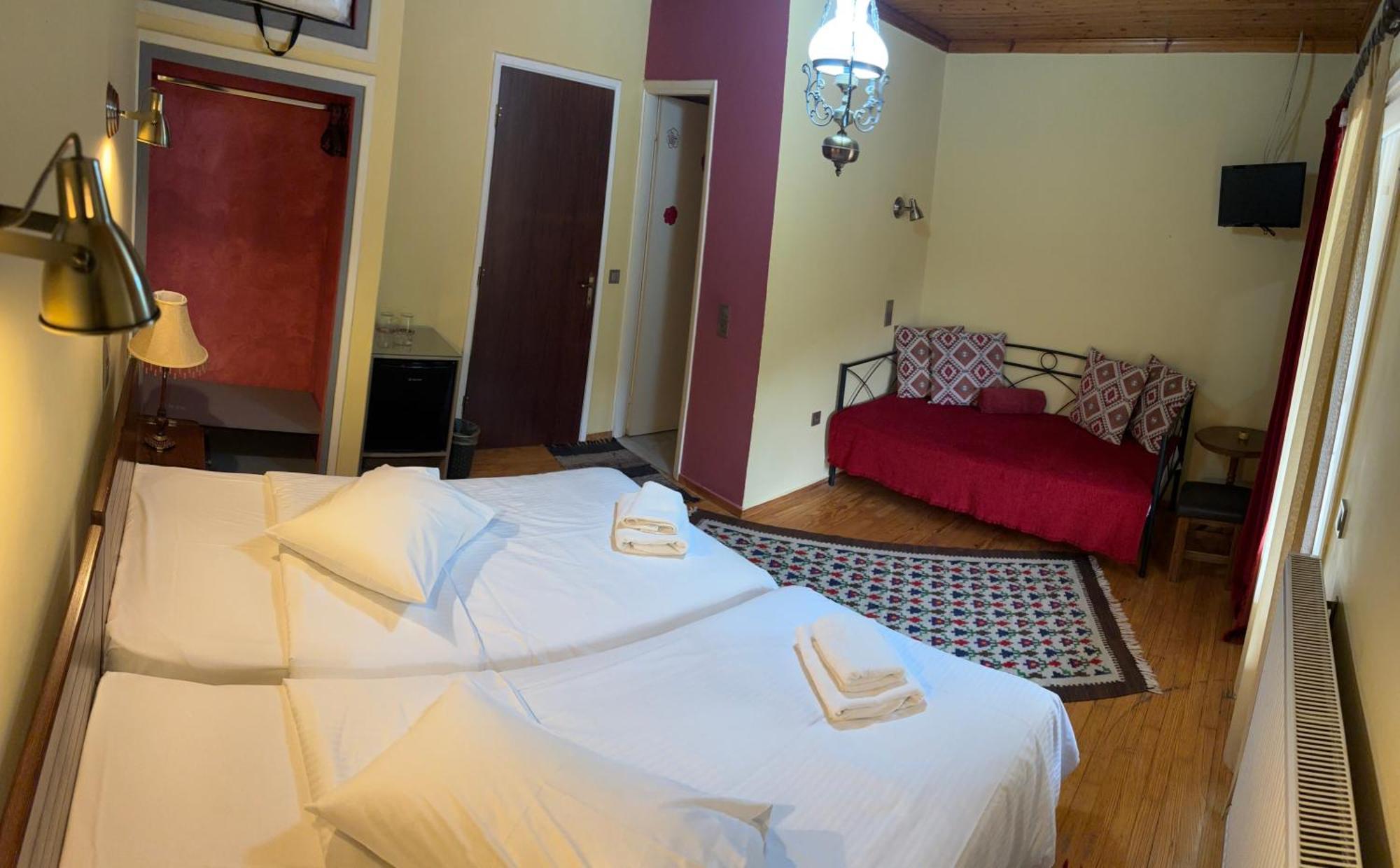 Guesthouse Sinoi Vitina Ngoại thất bức ảnh